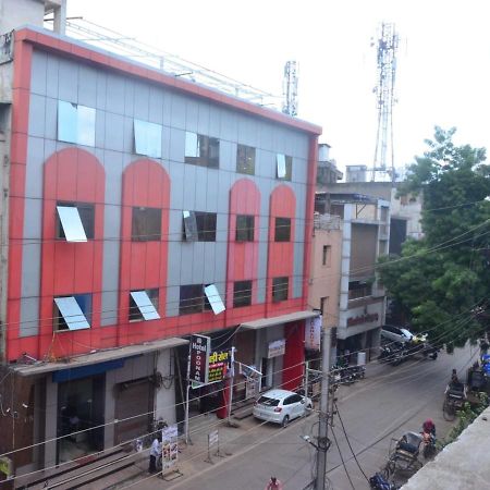 Hotel Poonam Rāipur Exterior foto